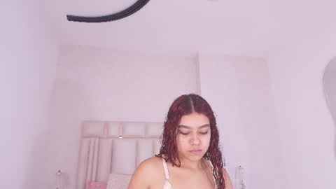 Snapshot of _miavelvet chatting on 06-25-26, 11:59 Mia online show from 06-25-26, 11:59