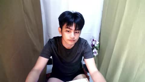 Snapshot of _mikko_moto_ chatting on 04-23-26, 01:46 _mikko_moto_ online show from 04-23-26, 01:46