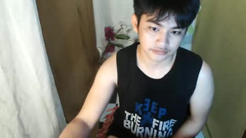 Snapshot of _mikko_moto_ chatting on 04-28-26, 05:12 _mikko_moto_ online show from 04-28-26, 05:12