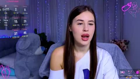 Snapshot of _mila__aa chatting on 10-07-25, 09:01 Milana online show from 10-07-25, 09:01