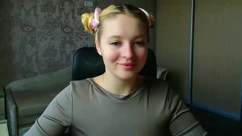 Melanie online show from 05-16-26, 09:39