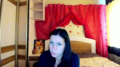 Mila  online show from 04-09-26, 09:47