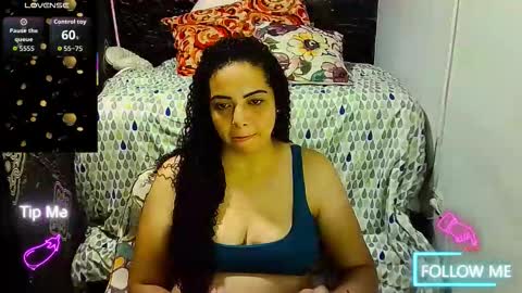 Snapshot of _milf_naughty chatting on 12-22-25, 06:10 _milf_naughty online show from 12-22-25, 06:10