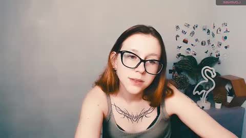 Snapshot of _miraterri_ chatting on 11-18-25, 07:07 Mira online show from 11-18-25, 07:07