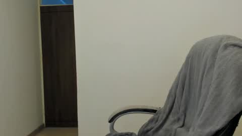 _miss_coco_ online show from 09-30-25, 02:00