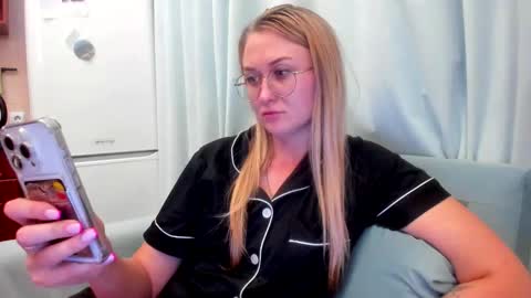 Eva online show from 10-08-25, 07:33