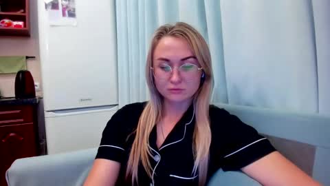 Eva online show from 10-16-25, 08:10