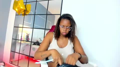 Snapshot of _miss_khaleesi_ chatting on 07-10-26, 11:35 _miss_khaleesi_ online show from 07-10-26, 11:35