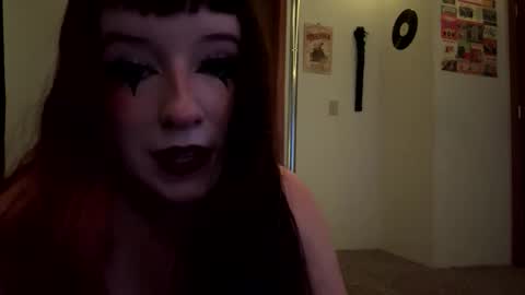 Snapshot of _miss_marie_ chatting on 10-28-25, 08:22 _miss_marie_ online show from 10-28-25, 08:22