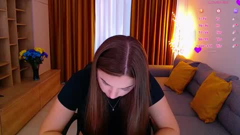 Mia online show from 09-14-25, 09:08