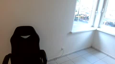Snapshot of _misterniceguy chatting on 06-19-26, 02:21 BENJI online show from 06-19-26, 02:21