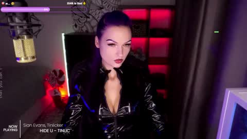 Snapshot of _mistress__ chatting on 12-16-24, 06:38 Mistress Milana online show from 12-16-24, 06:38