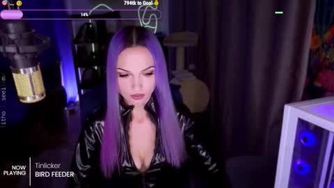 Snapshot of _mistress__ chatting on 09-19-25, 04:51 Mistress Milana online show from 09-19-25, 04:51