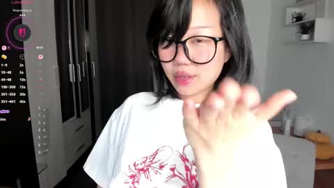 _molly_molly_molly_ online show from 12-04-25, 01:09