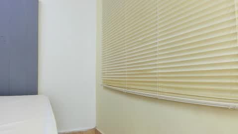 _molly_rosse_ online show from 10-16-25, 11:44