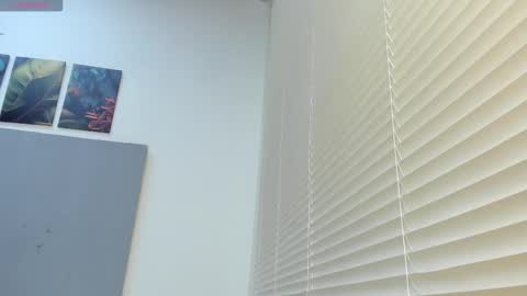 _molly_rosse_ online show from 10-22-25, 11:54