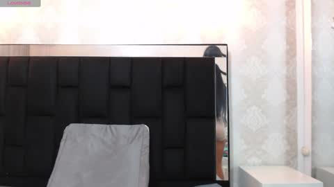 Molly online show from 01-17-25, 07:38