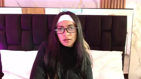 Molly online show from 05-02-26, 02:33