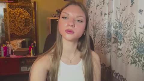 Mona online show from 02-07-26, 01:26