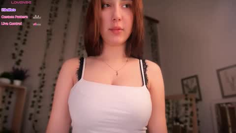 Snapshot of _monnytoon_ chatting on 03-08-26, 11:58 Eva online show from 03-08-26, 11:58