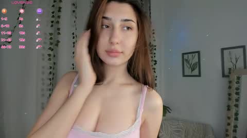Snapshot of _monnytoon_ chatting on 05-11-26, 04:48 Eva online show from 05-11-26, 04:48