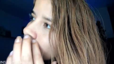     liaaa 4u online show from 12-20-24, 03:36