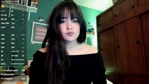 Snapshot of _moon_cake_ chatting on 03-21-26, 08:19 Next stream 950 pm Colombia time xd online show from 03-21-26, 08:19