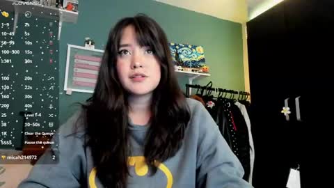 Snapshot of _moon_cake_ chatting on 06-17-26, 02:14 Next stream 950 pm Colombia time xd online show from 06-17-26, 02:14