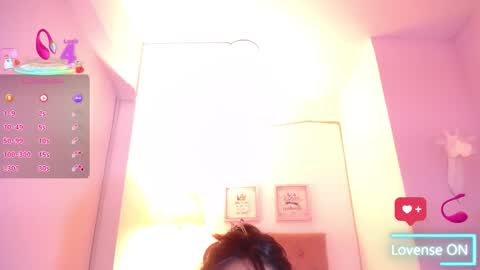 nahomi  online show from 11-04-25, 03:05