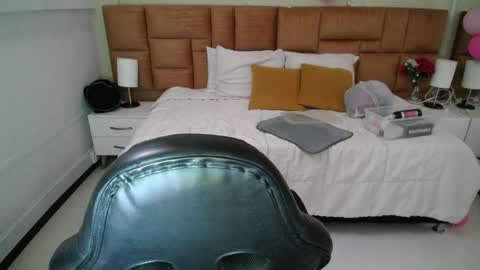 Natalie online show from 02-09-25, 10:21