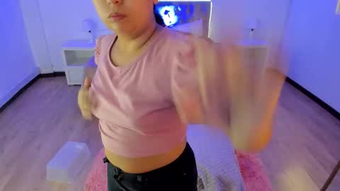 Natalie online show from 10-19-25, 07:47