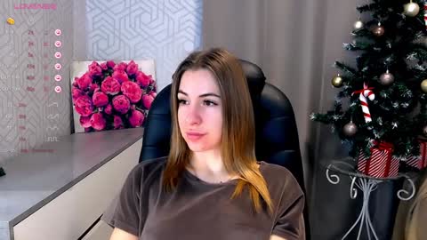 Snapshot of _naughty_megan_ chatting on 01-21-25, 06:22 Megan online show from 01-21-25, 06:22