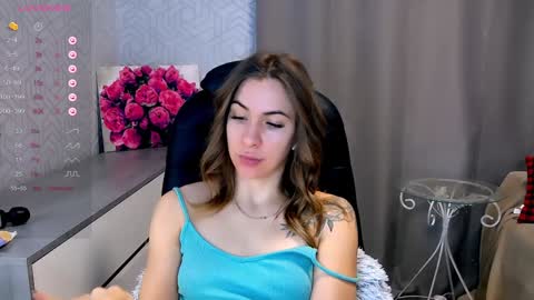 Snapshot of _naughty_megan_ chatting on 02-08-25, 07:15 Megan online show from 02-08-25, 07:15