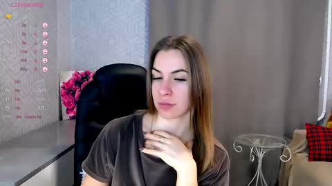 Snapshot of _naughty_megan_ chatting on 02-19-25, 10:45 Megan online show from 02-19-25, 10:45