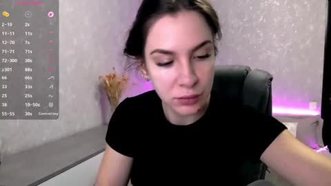 Snapshot of _naughty_megan_ chatting on 11-28-25, 09:45 Megan online show from 11-28-25, 09:45