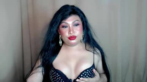 Snapshot of _negbrown69_ chatting on 02-07-26, 05:27 _negbrown69_ online show from 02-07-26, 05:27