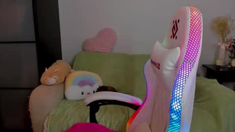 Mia with a big heart  online show from 03-01-25, 06:57