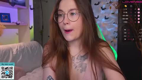 Mia with a big heart  online show from 10-29-25, 02:47