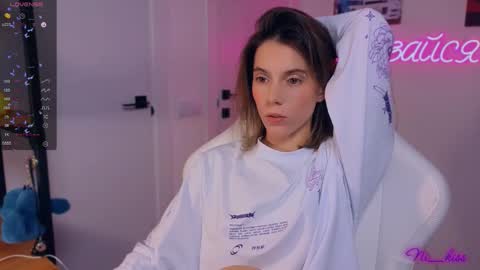 Nika online show from 09-18-25, 08:44