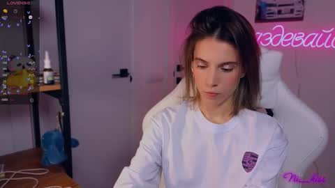 Nika online show from 09-19-25, 07:03