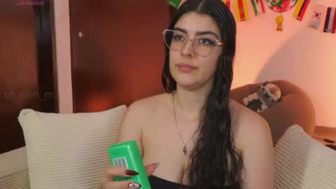 Snapshot of _niah chatting on 06-30-26, 02:23 NiniHelp me by giving my show a thumbs up online show from 06-30-26, 02:23