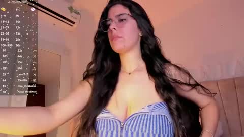 Niah  You can call me Ni or cutie haha online show from 01-28-25, 11:50