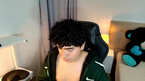 Nicolas online show from 12-08-24, 10:57