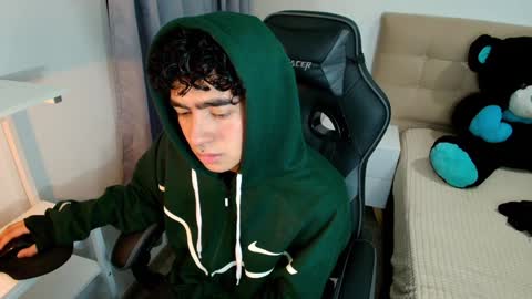 Nicolas online show from 12-11-24, 12:02