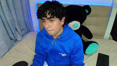 Nicolas online show from 12-27-24, 12:18