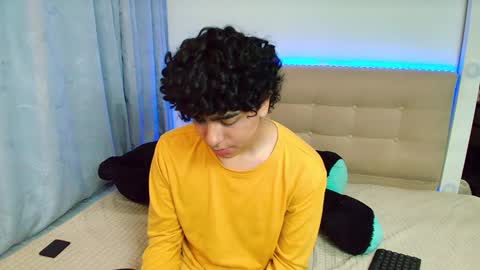 Nicolas online show from 12-29-24, 01:56