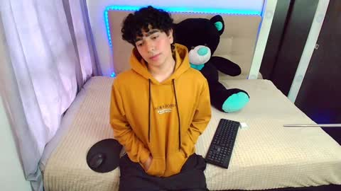 Nicolas online show from 12-30-24, 09:19