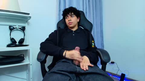 Nicolas online show from 01-11-25, 10:51