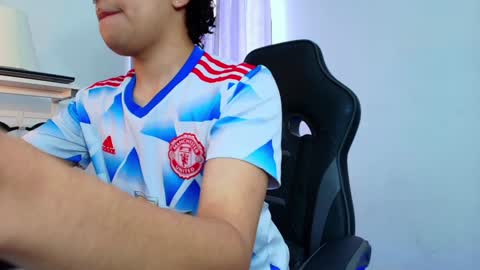 Nicolas online show from 01-12-25, 09:29