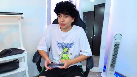 Nicolas online show from 01-15-25, 08:05